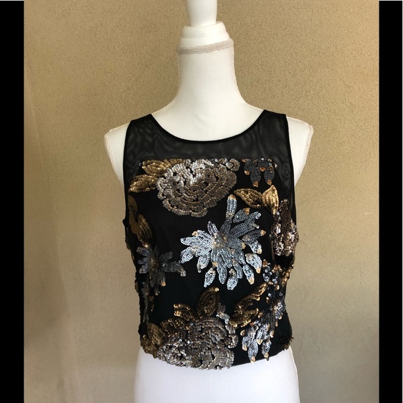 Badgley Mischka Tops - Belle Badgley Mischka sequin crop top